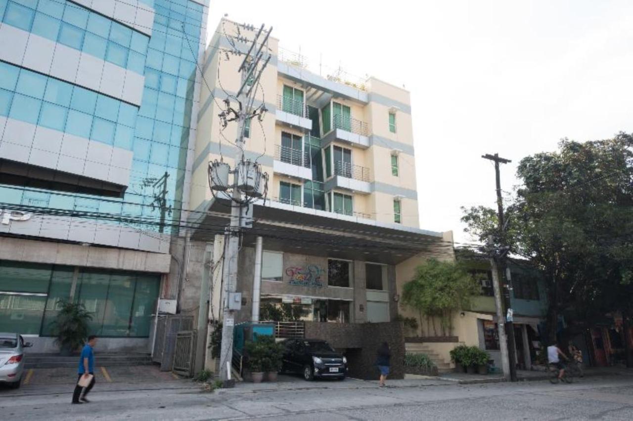 Festive Hotel Makati Paco Exterior foto