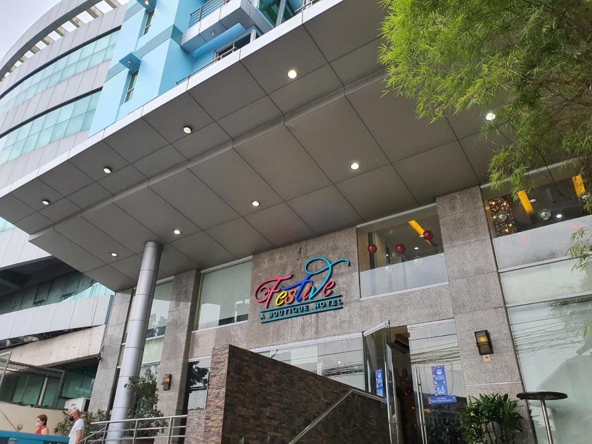 Festive Hotel Makati Paco Exterior foto